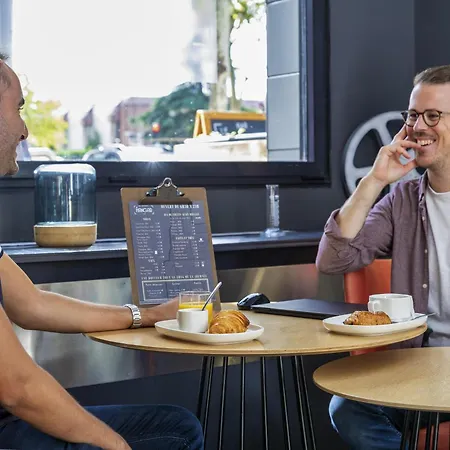 Mercure Centre Lumiere Otel 4*