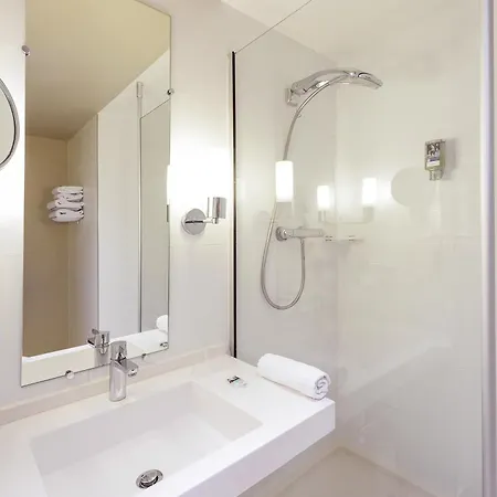 Mercure Centre Lumiere Лион