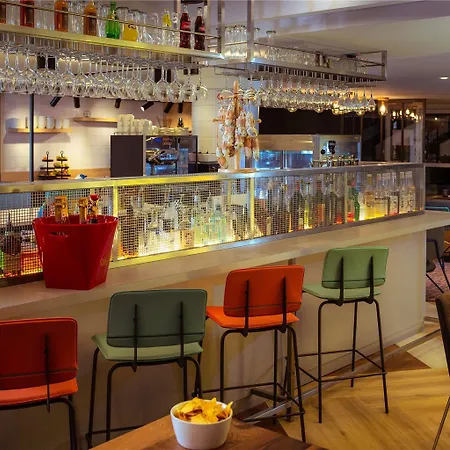 Mercure Centre Lumiere 4*