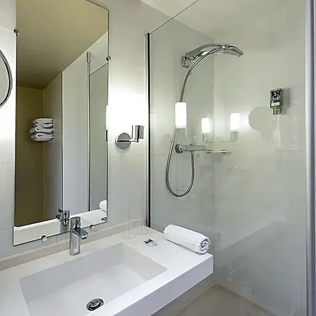 Mercure Centre Lumiere Hotel 4*