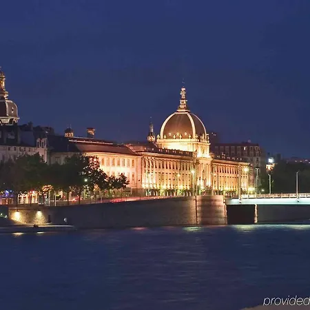 Mercure Centre Lumiere Отель