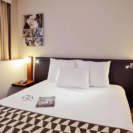 Hotel Mercure Centre Lumiere 4*