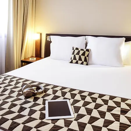 Hotel Mercure Centre Lumiere 4*